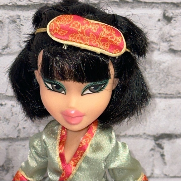 Bratz Slumber Party Jade Fashion Doll 2002 Original Sleepover Pajamas - Picture 2 of 15